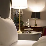 Hotel Romantik Zur Glocke 2*