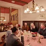 Romantik Zur Glocke Hotel 2*