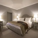 Romantik Zur Glocke Otel Trier