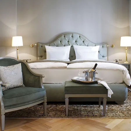 Romantik Zur Glocke Otel 2*
