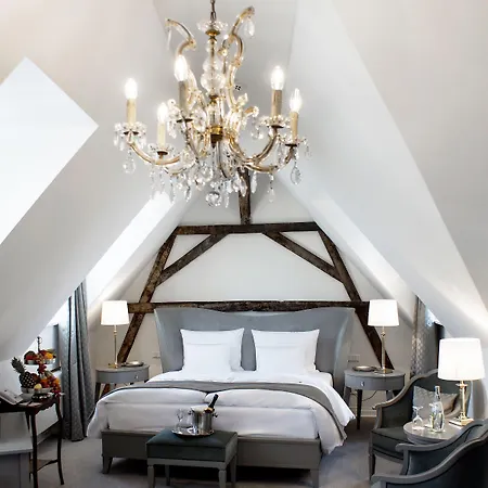 Otel Romantik Zur Glocke Trier