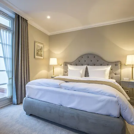 Romantik Zur Glocke فندق