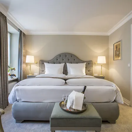 Romantik Zur Glocke