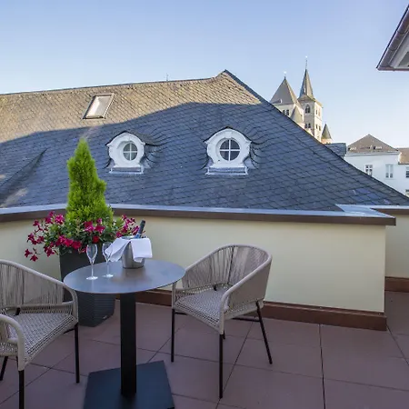 Romantik Zur Glocke فندق 2*