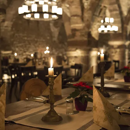 Romantik Zur Glocke Otel