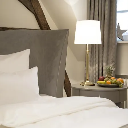 Romantik Zur Glocke Otel Trier