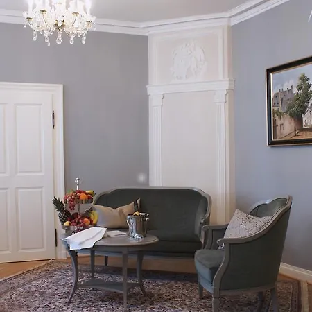 Romantik Zur Glocke Otel