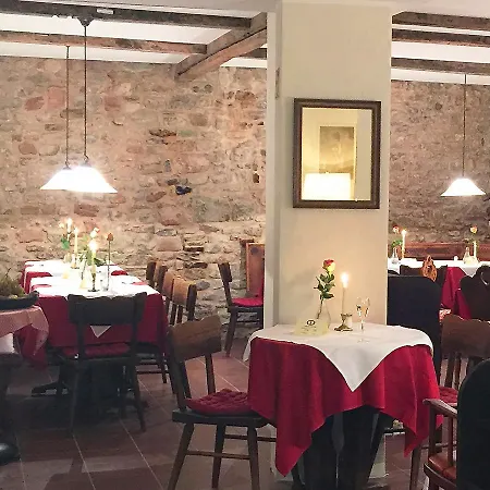 Romantik Zur Glocke Otel