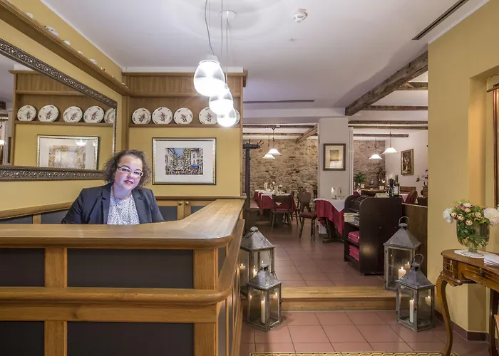 Romantik Zur Glocke 2* Trevír