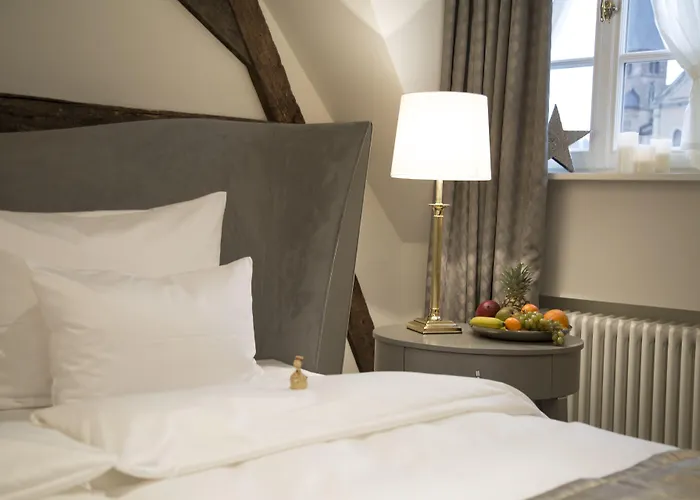 Romantik Zur Glocke Hotel 2*