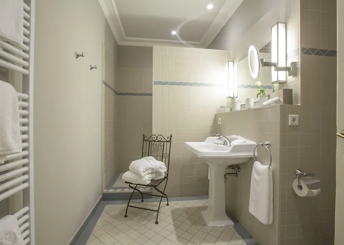 Hotel Romantik Zur Glocke Trevír