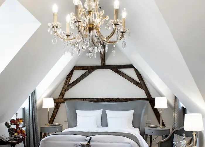 Romantik Zur Glocke 2* Trier