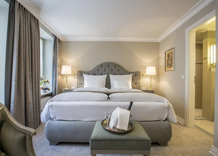 Romantik Zur Glocke Trevír